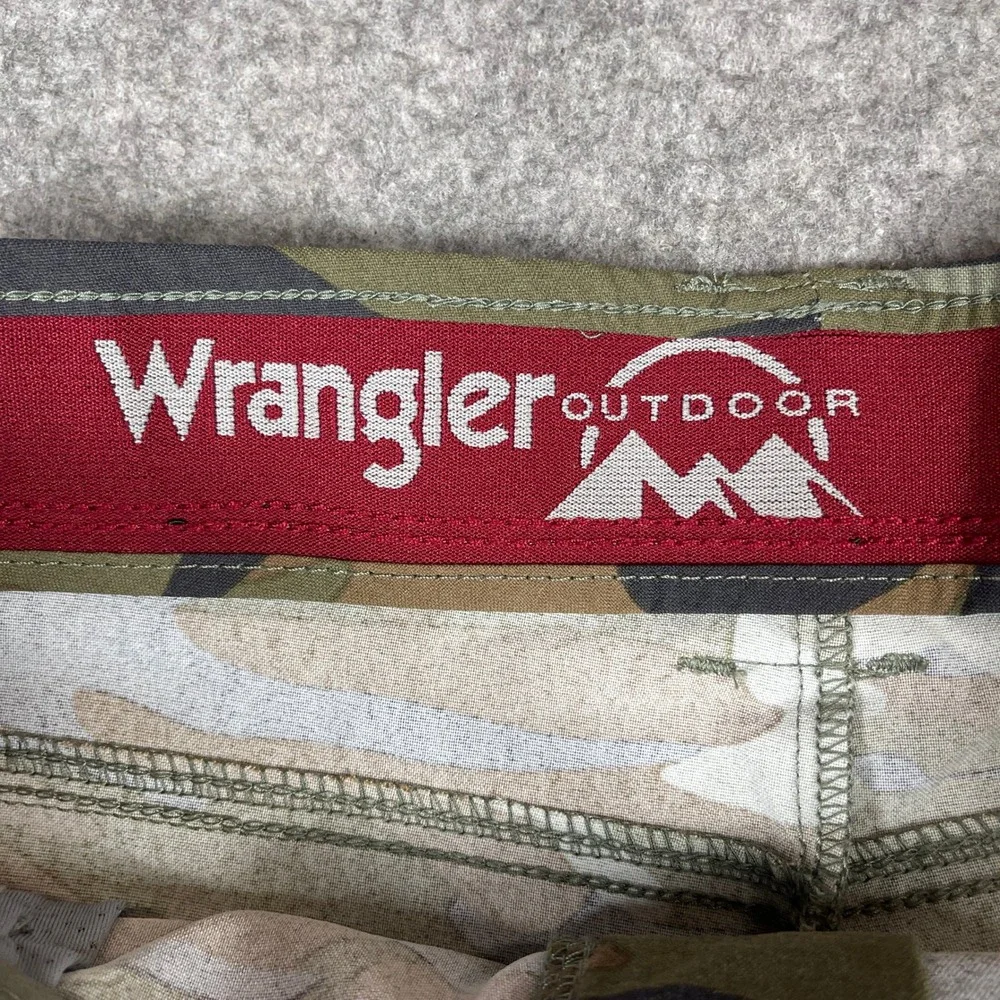 Wrangler Outdoor Camo Flex Utility Cargo Pants 32x30 Green Brown Nylon Spandex